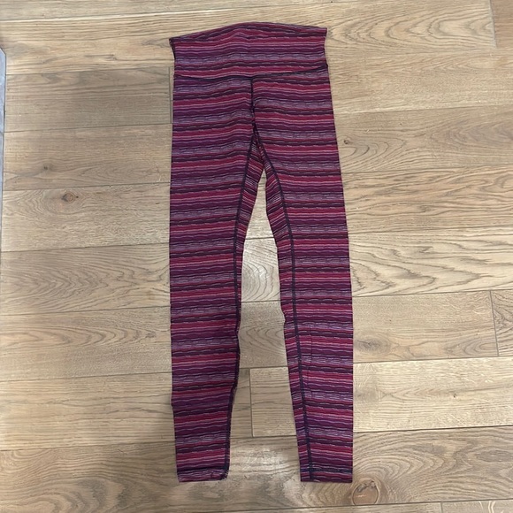 Lululemon tights - Picture 1 of 4